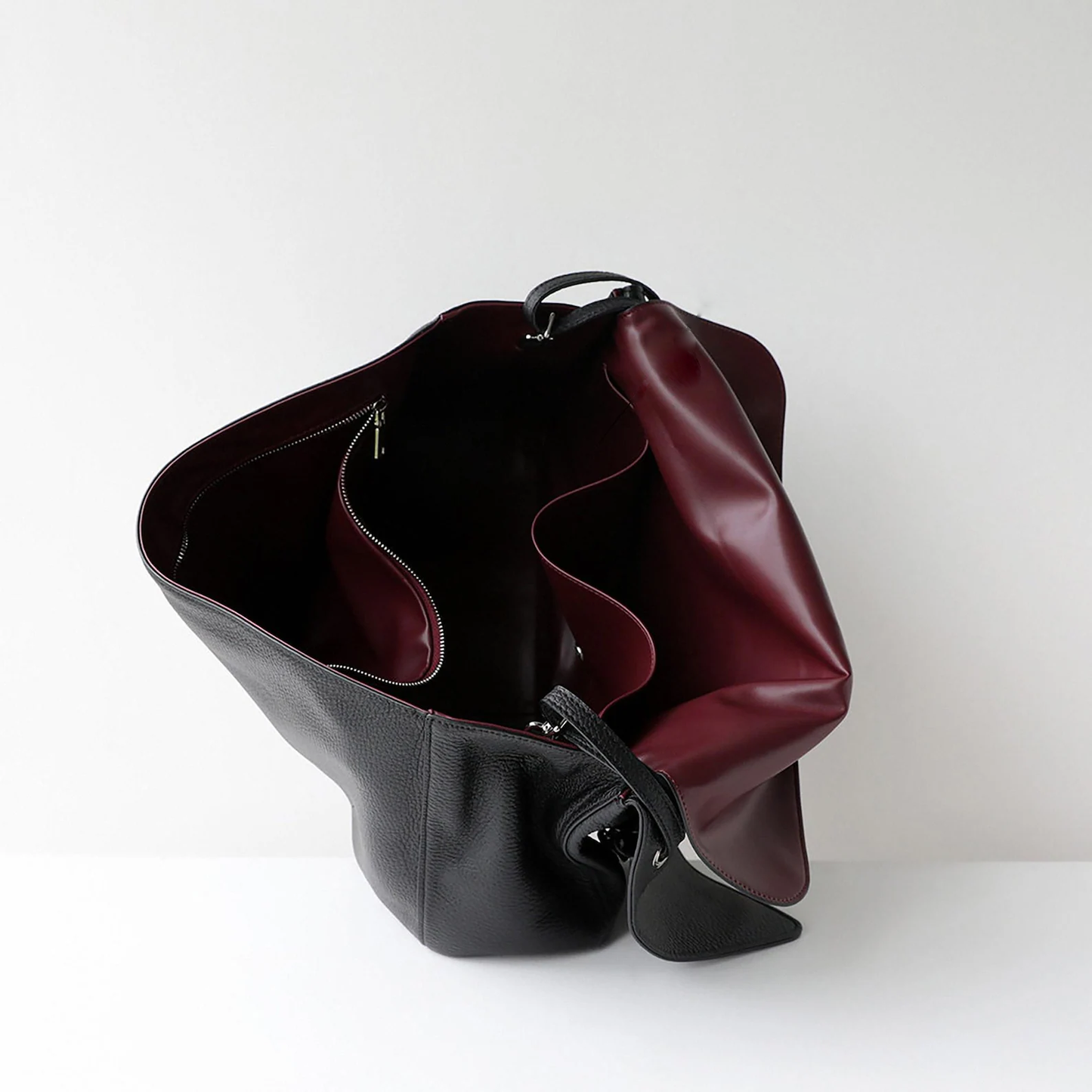 Elegant Black Full Grain Cow Leather Turn Lock Flap Shoulder Tote Bag