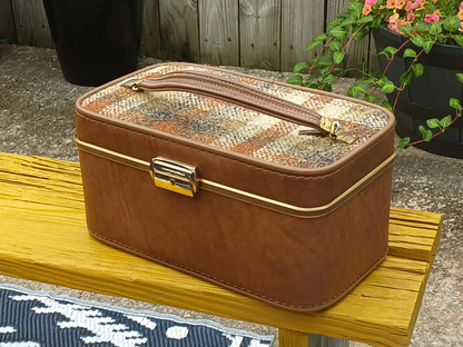 Vintage Lockable Faux Leather Cosmetic Train Case