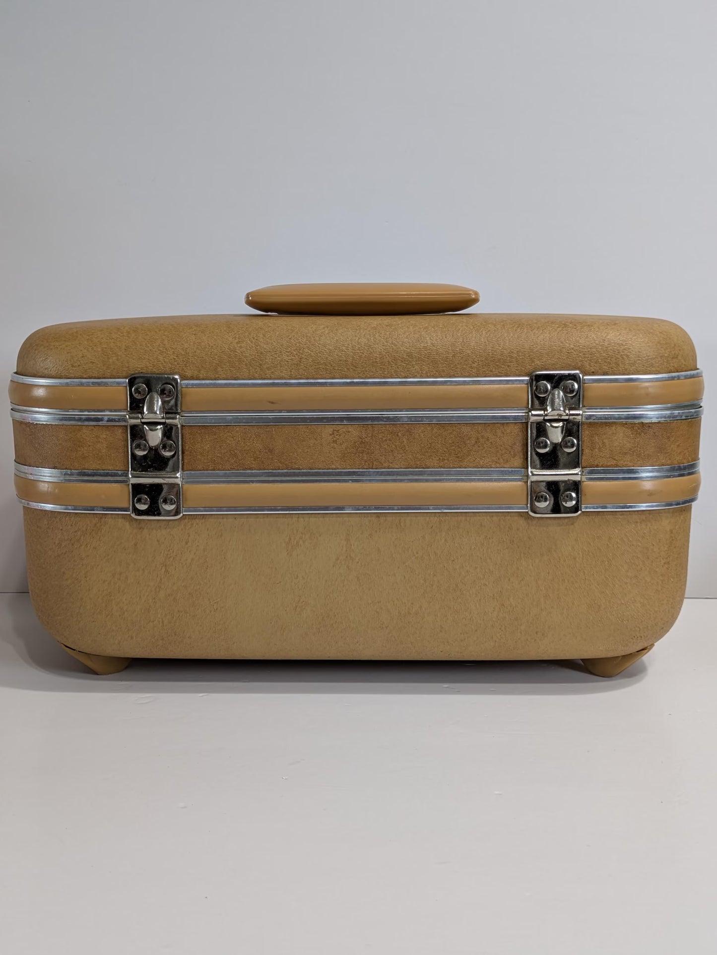 Vintage Tan Hard Shell Makeup Train Case
